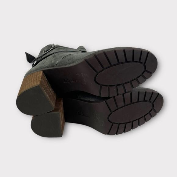 Clarks Malvet Doris Grey Suede Boots Size 12 - Picture 2 of 6